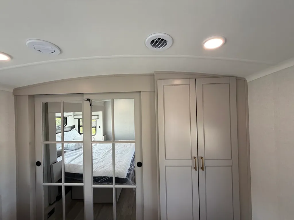2027 Jayco North Point 391TBBH, Photos photo 51