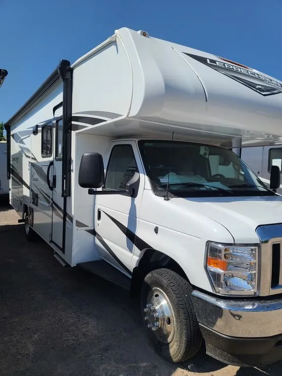 2025 Coachmen Leprechaun 260MB - Photo 4