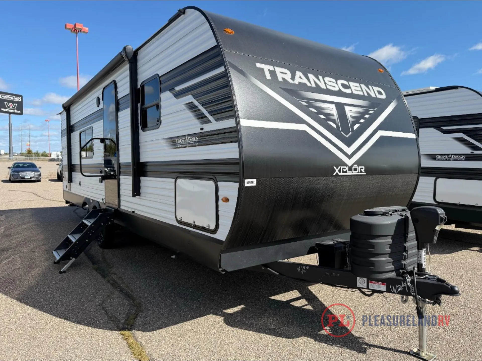 2025 Grand Design Transcend Xplor 24BHX - Photo 2