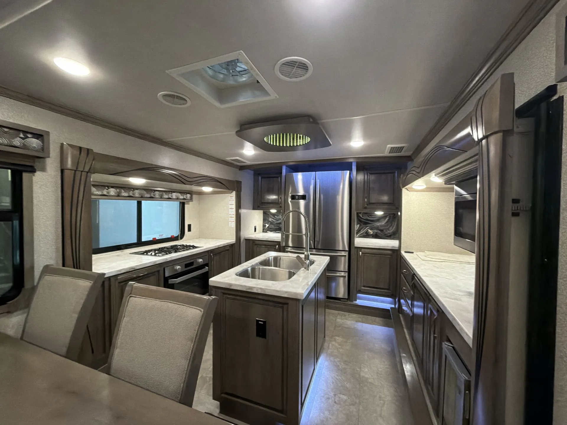 2019 Forest River Cedar Creek Champagne Edition 38EFK - Photo 4