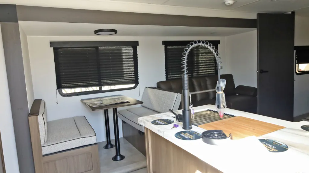 2027 Forest River Tracer 295DB dealer photo 2 from San Antonio RVs
