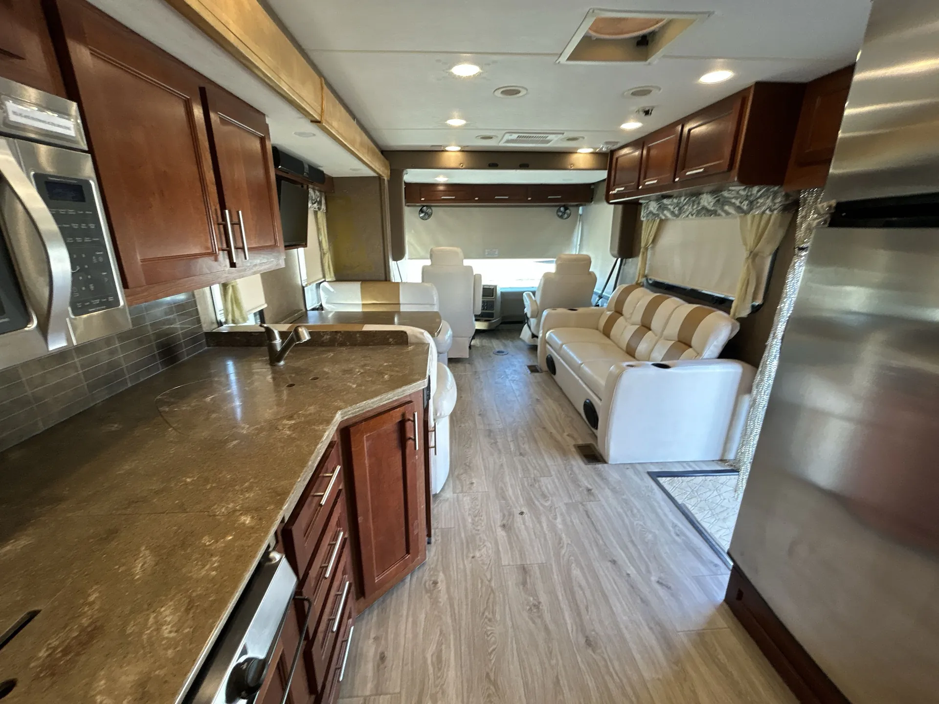 2015 Forest River Legacy 340BH — living area main