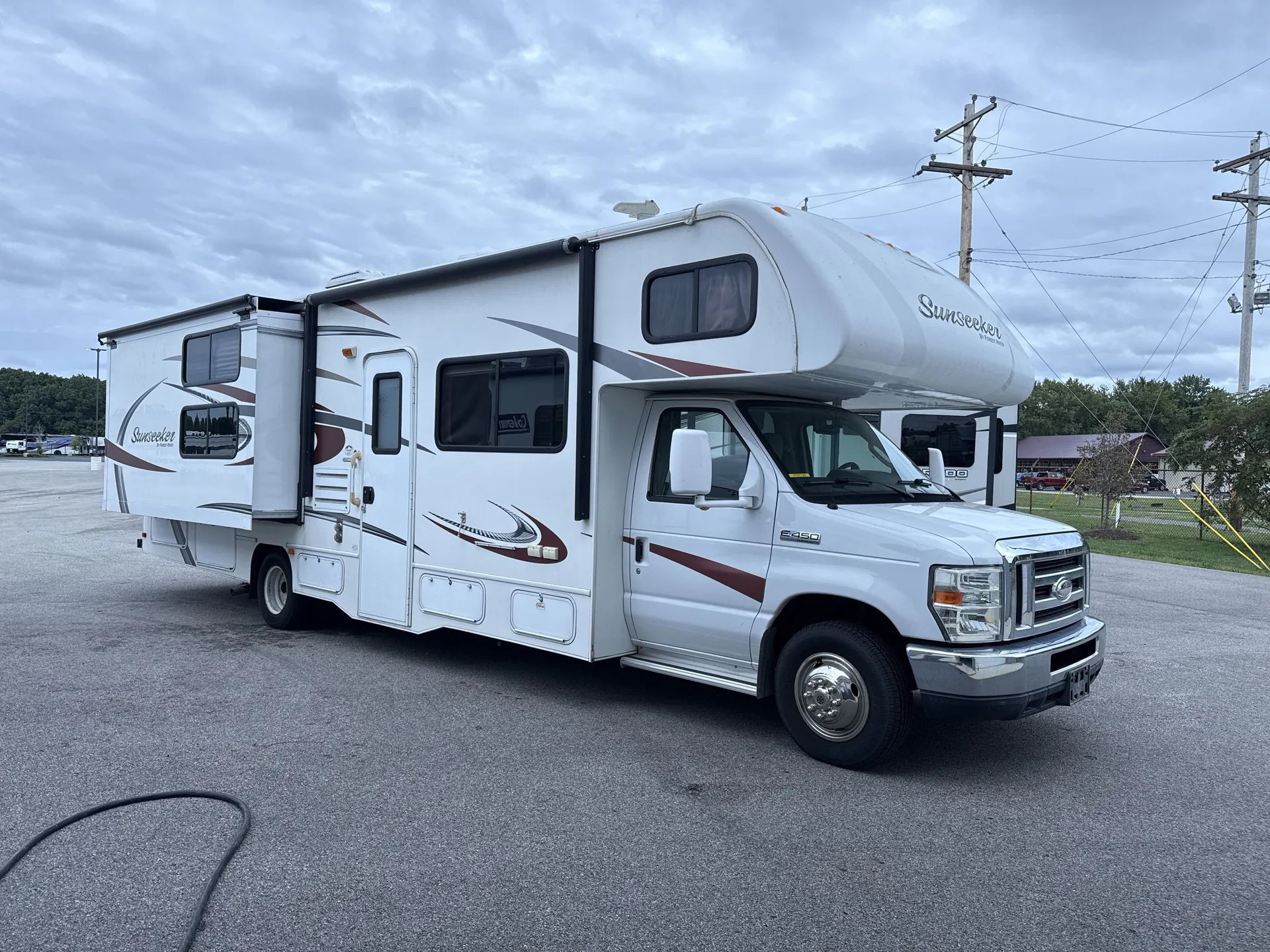 2015 Forest River Sunseeker 3170DS