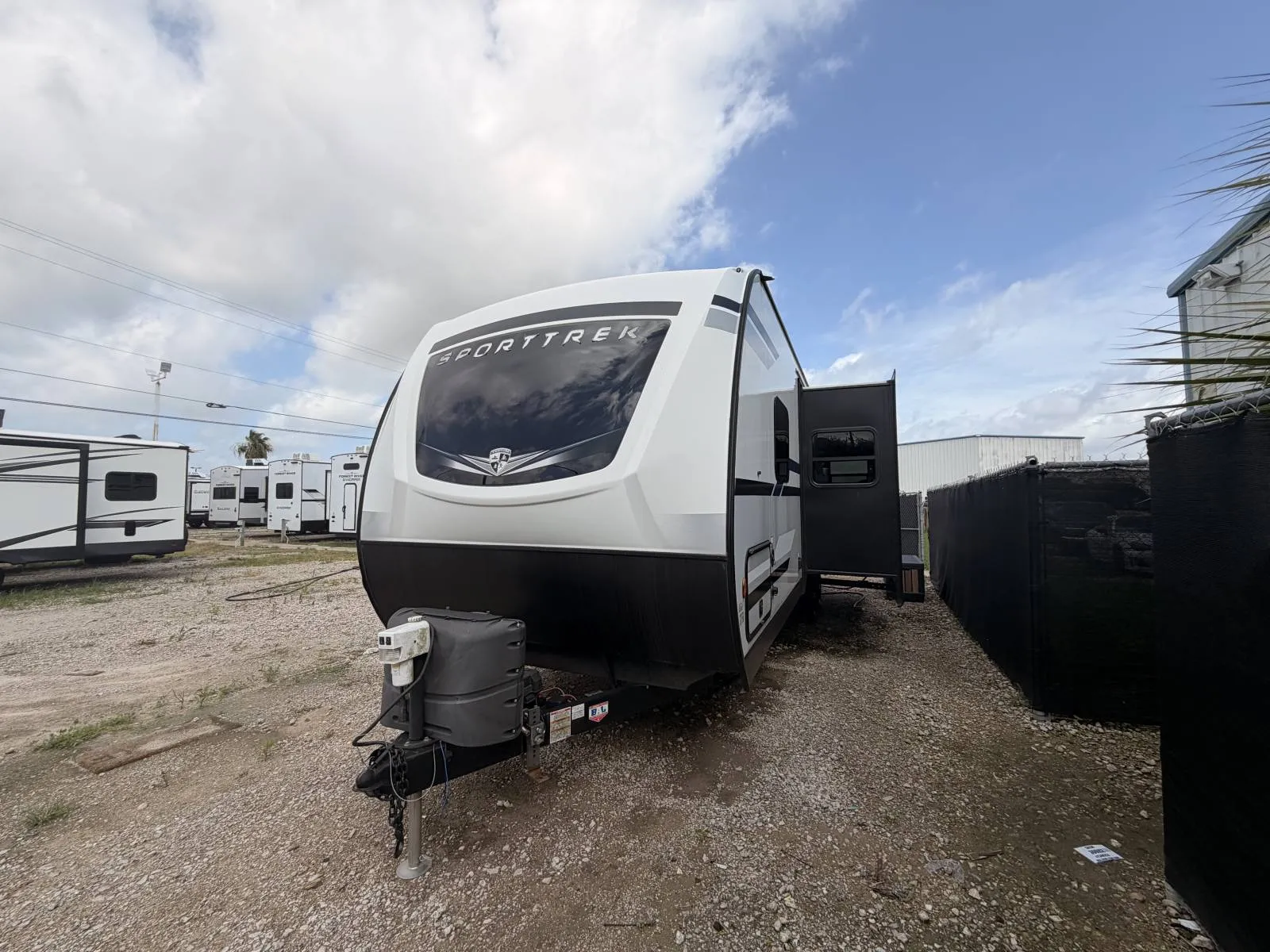 2021 Venture Rv SPORTTREK 271VMB - Main photo