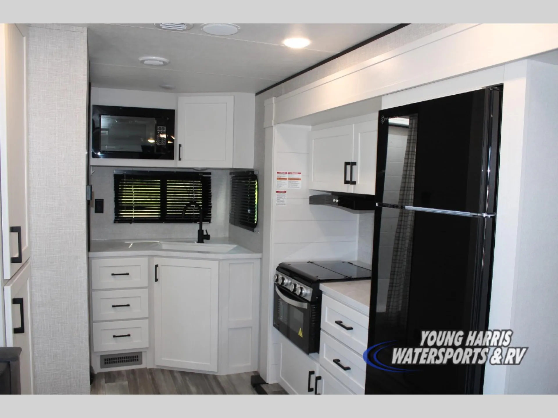 2025 Jayco Jay Flight 225MLS - Photo 4