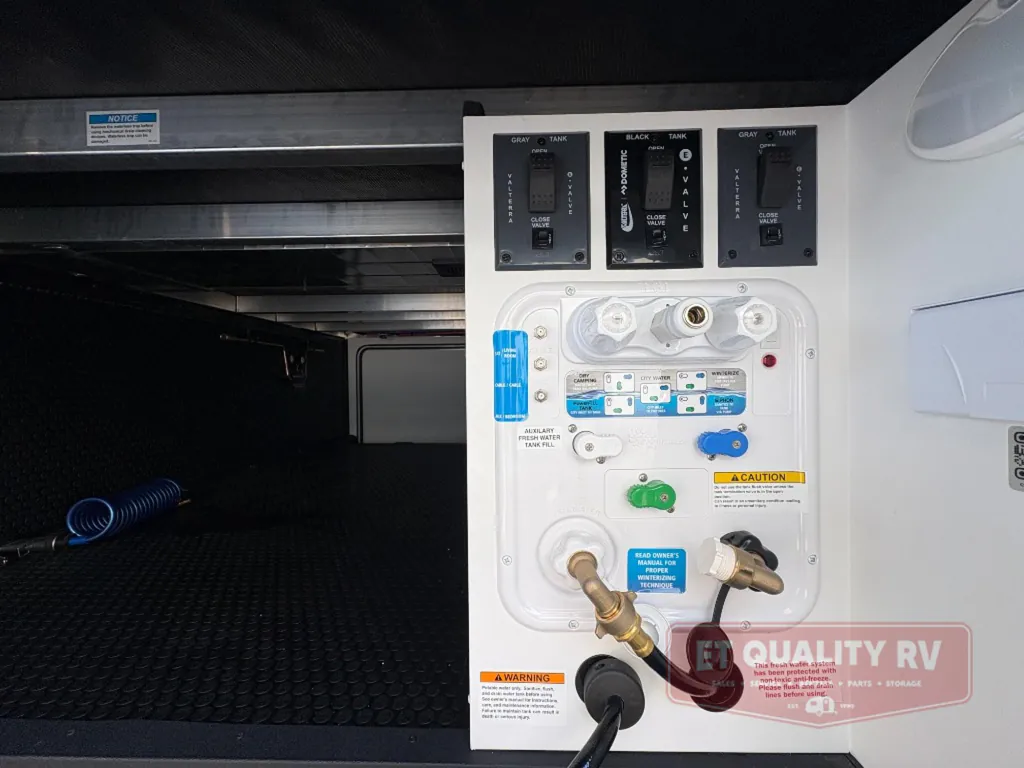 2026 Brinkley Model Z 3515, Photos photo 12