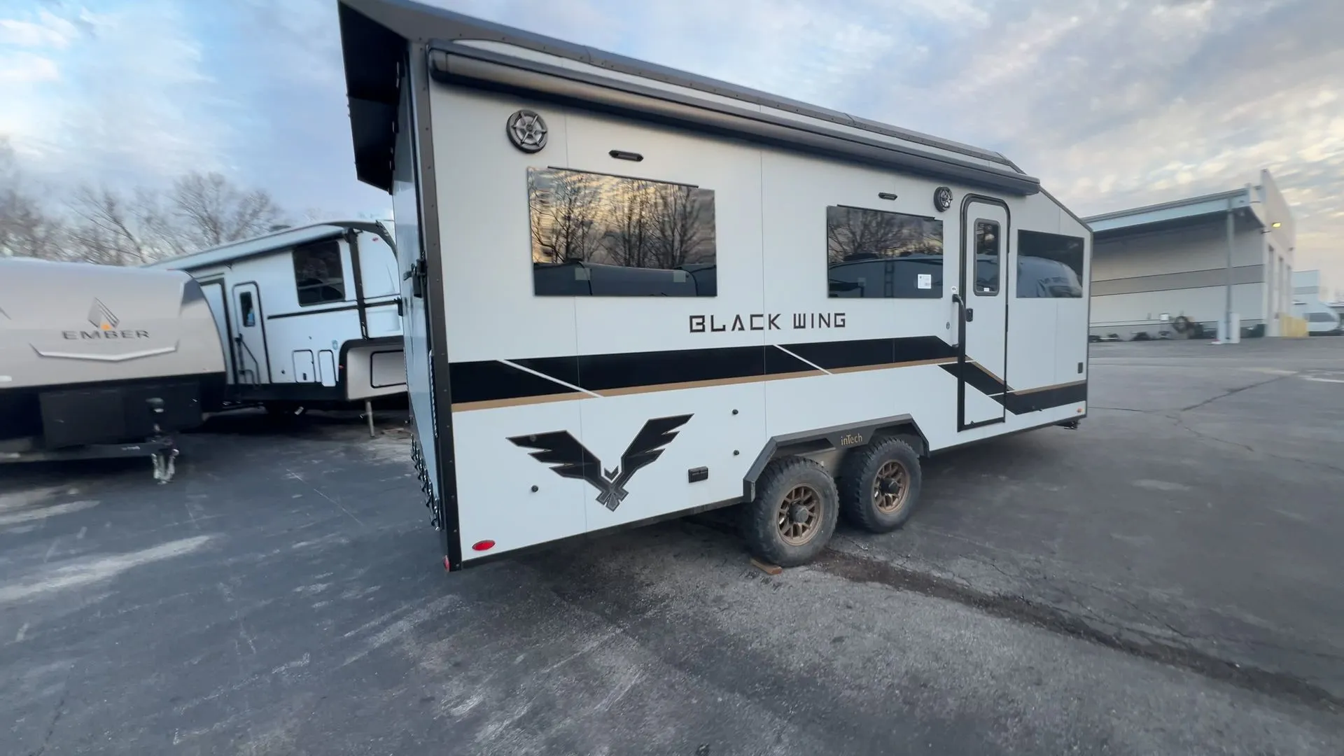 2026 inTech RV Black Wing 826-X - Photo 4