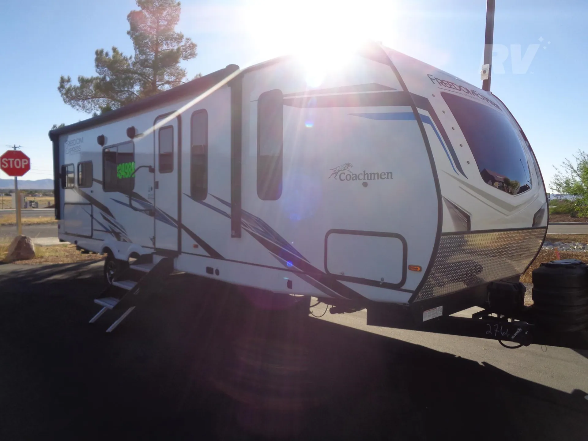 2023 Coachmen Freedom Express 274RKS - Photo 2