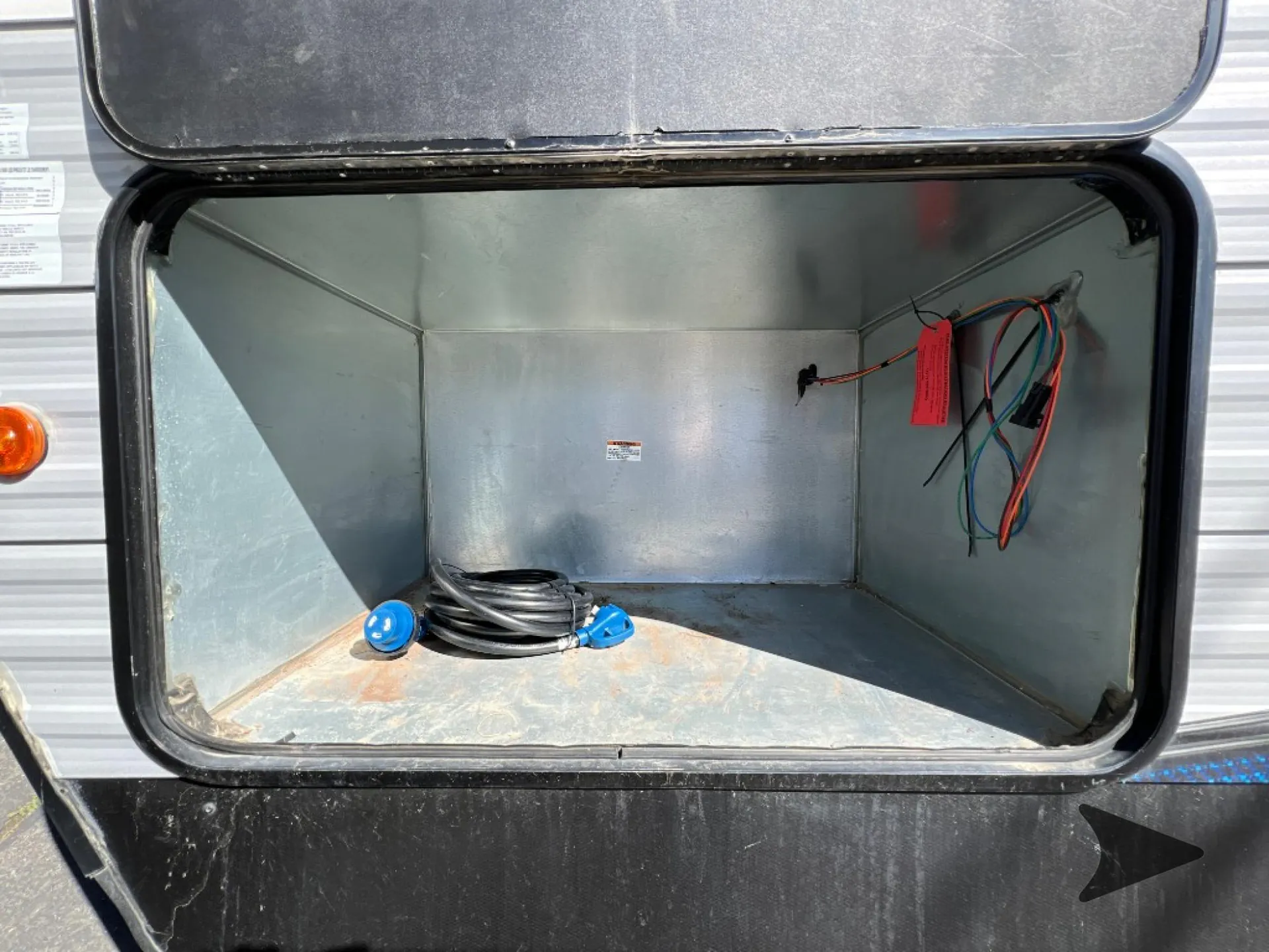 2021 Forest River Vengeance Rogue 25V — Photo 7