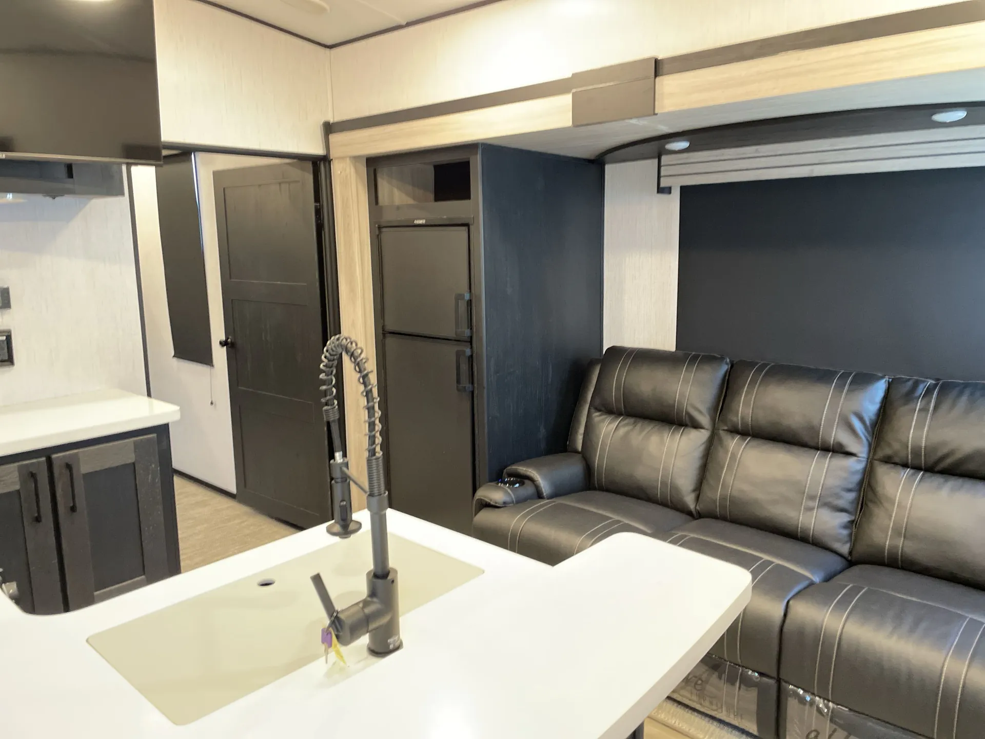 2022 Cruiser RV Stryker STG-3313 — living area main