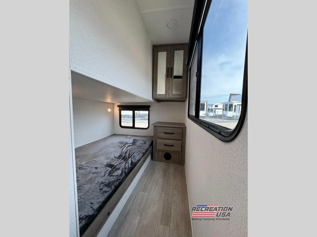 2026 Forest River Solaire 3150TBSS, Photos photo 19