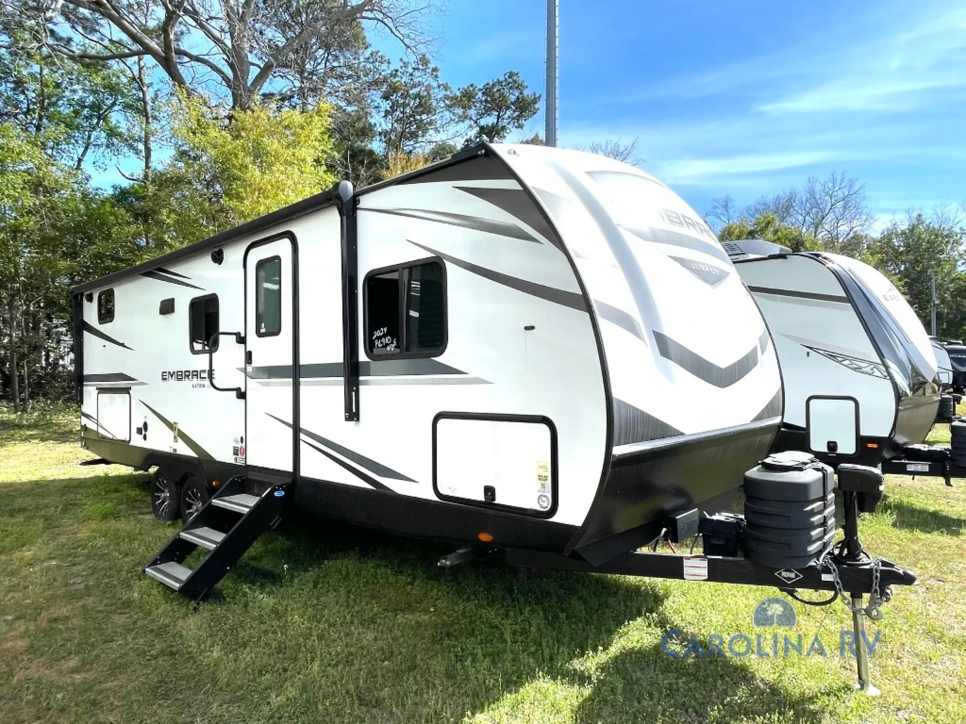 2024 Cruiser RV Embrace 25DB - Photo 2