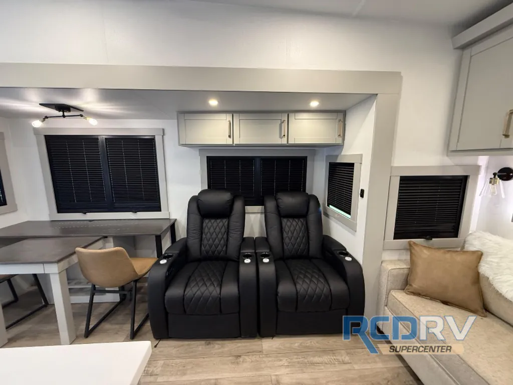 2025 Brinkley Model Z 3515, Photos photo 8