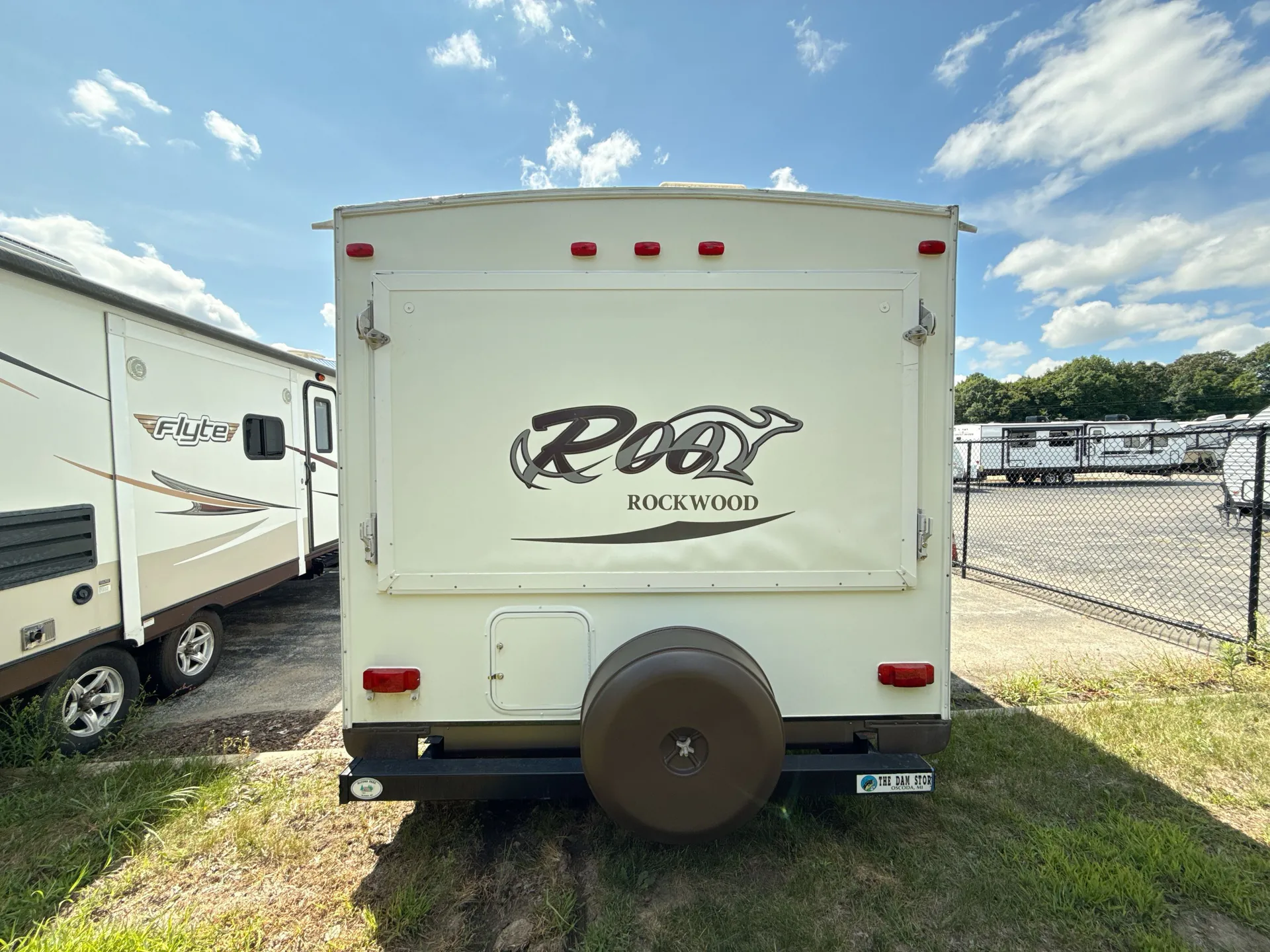 2014 Forest River Rockwood Roo 233S — off campside