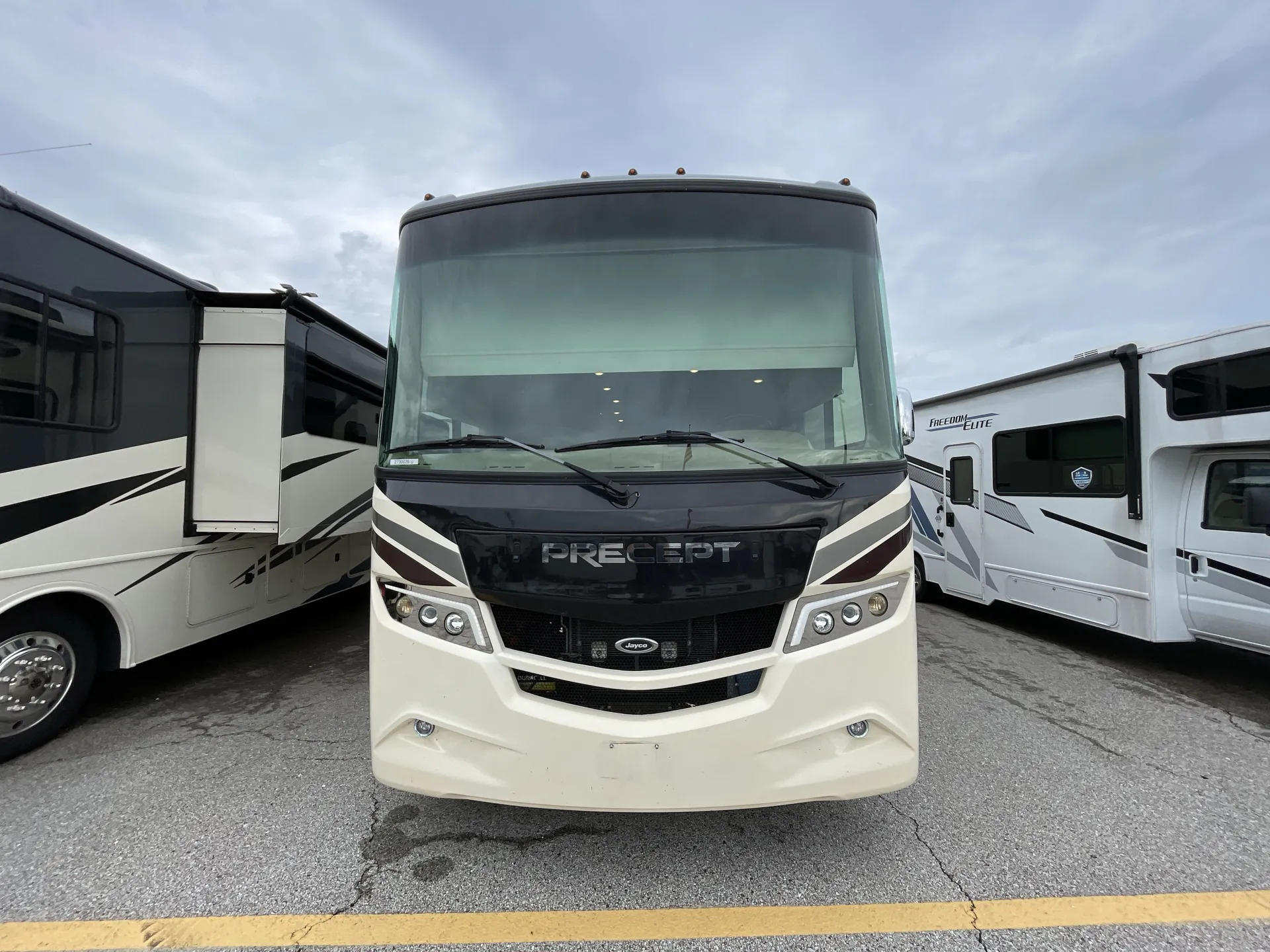 2019 Jayco Precept 34G — front