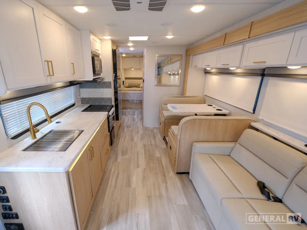2026 Thor Motor Coach Four Winds 31H - Photo 3