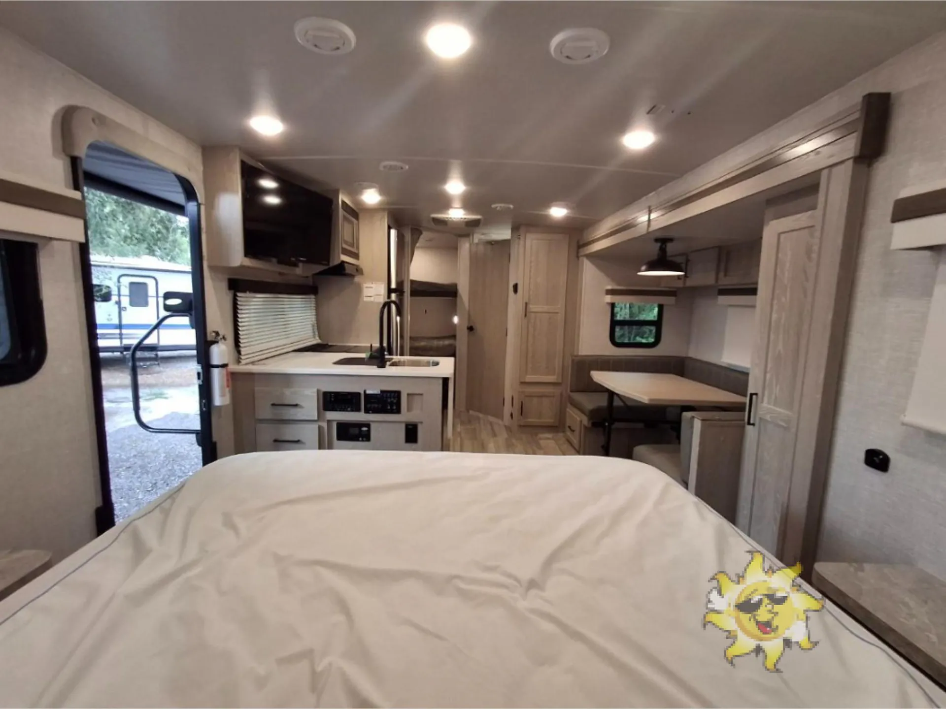 2022 Forest River Rockwood Mini Lite 2509S - Photo 3