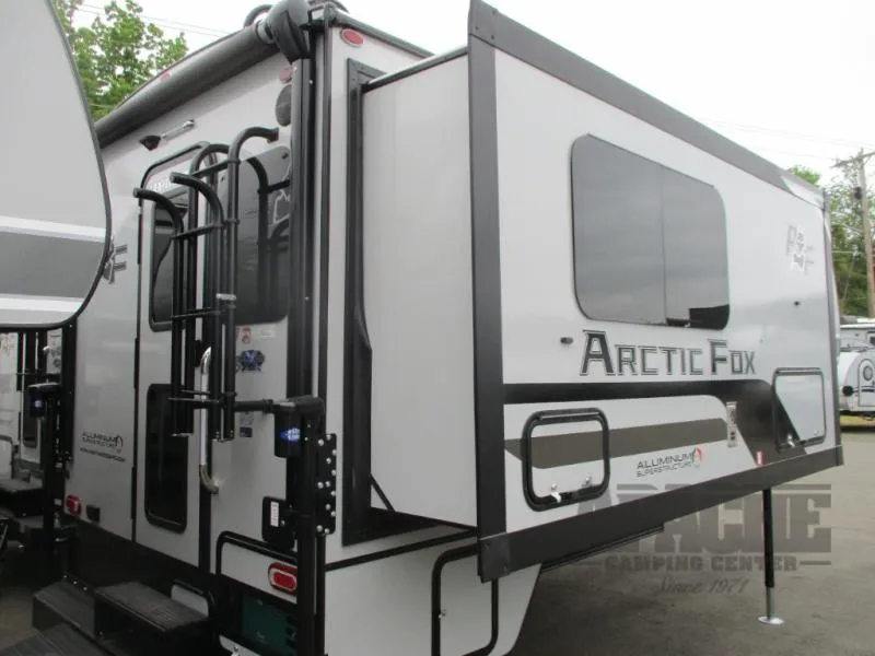 2026 Northwood Arctic Fox Camper 1140 - Photo 2