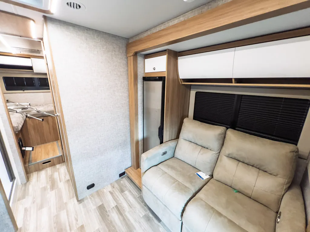 2025 Tiffin Wayfarer 25 XLW, Photos photo 7
