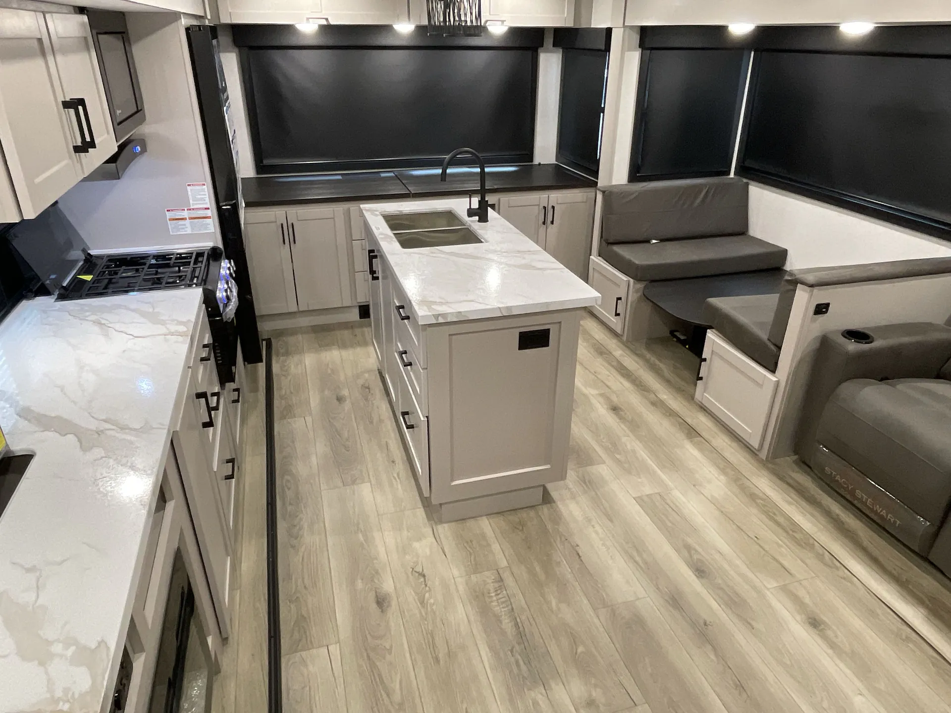 2026 Jayco Jay Feather 27MK — living area main