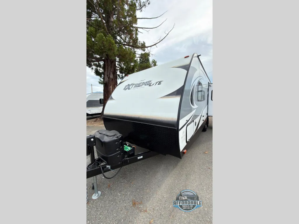 2018 Forest River Vibe Extreme Lite 224RLS, Photos photo 4
