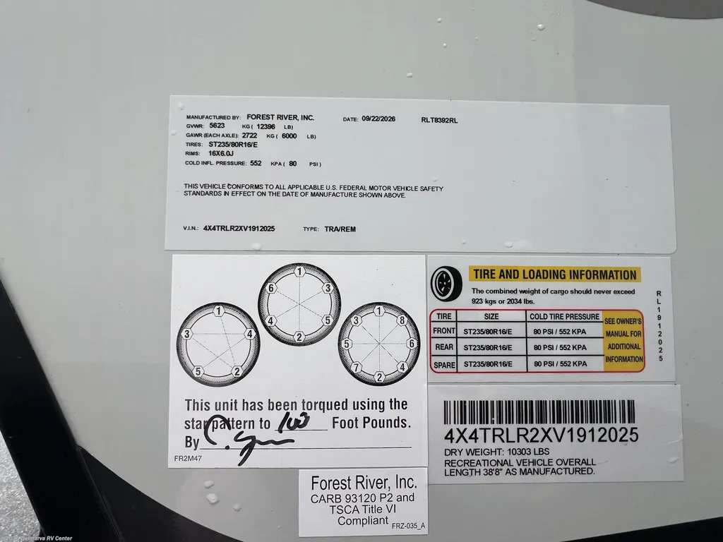 2027 Forest River Rockwood Signature 8392RL, Photos photo 8