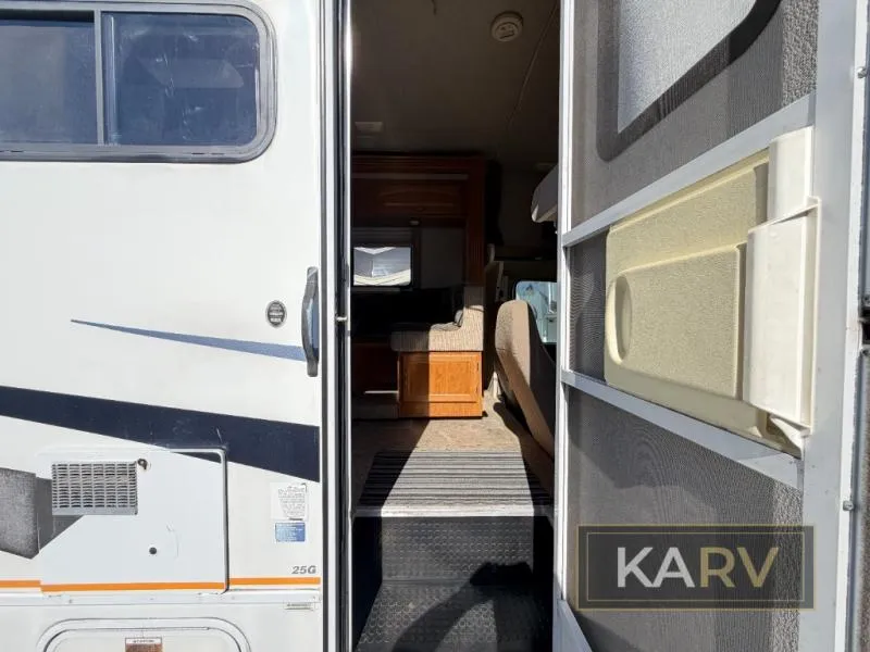 2008 Fleetwood RV Tioga Ranger 25G - Photo 3