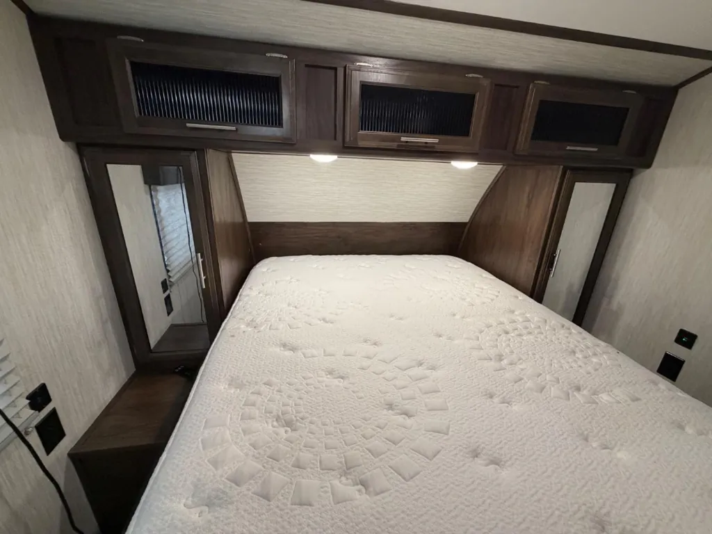 2019 Forest River Cherokee Alpha Wolf 26RL, Photos photo 16