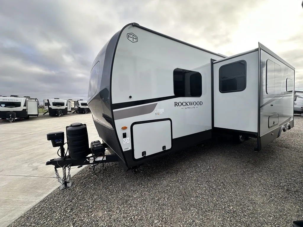 2026 Forest River Rockwood Ultra Lite 2706BH - Photo 4