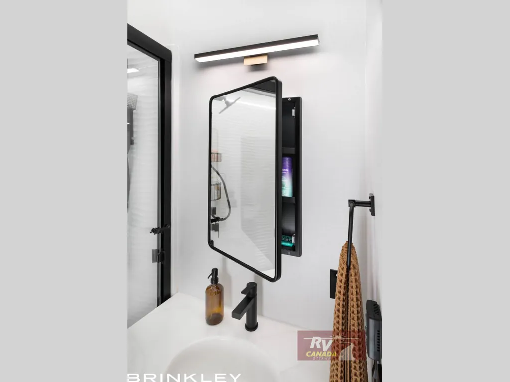 2027 Brinkley Model R 3710, Photos photo 42
