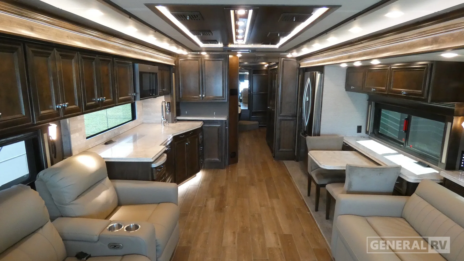 2021 Tiffin Phaeton 40 QKH - Photo 3