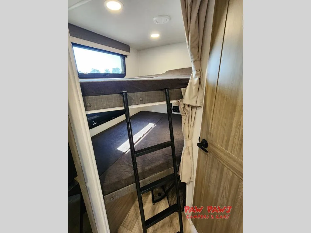 2027 Forest River Rockwood Mini Lite 2509S - Photo 3