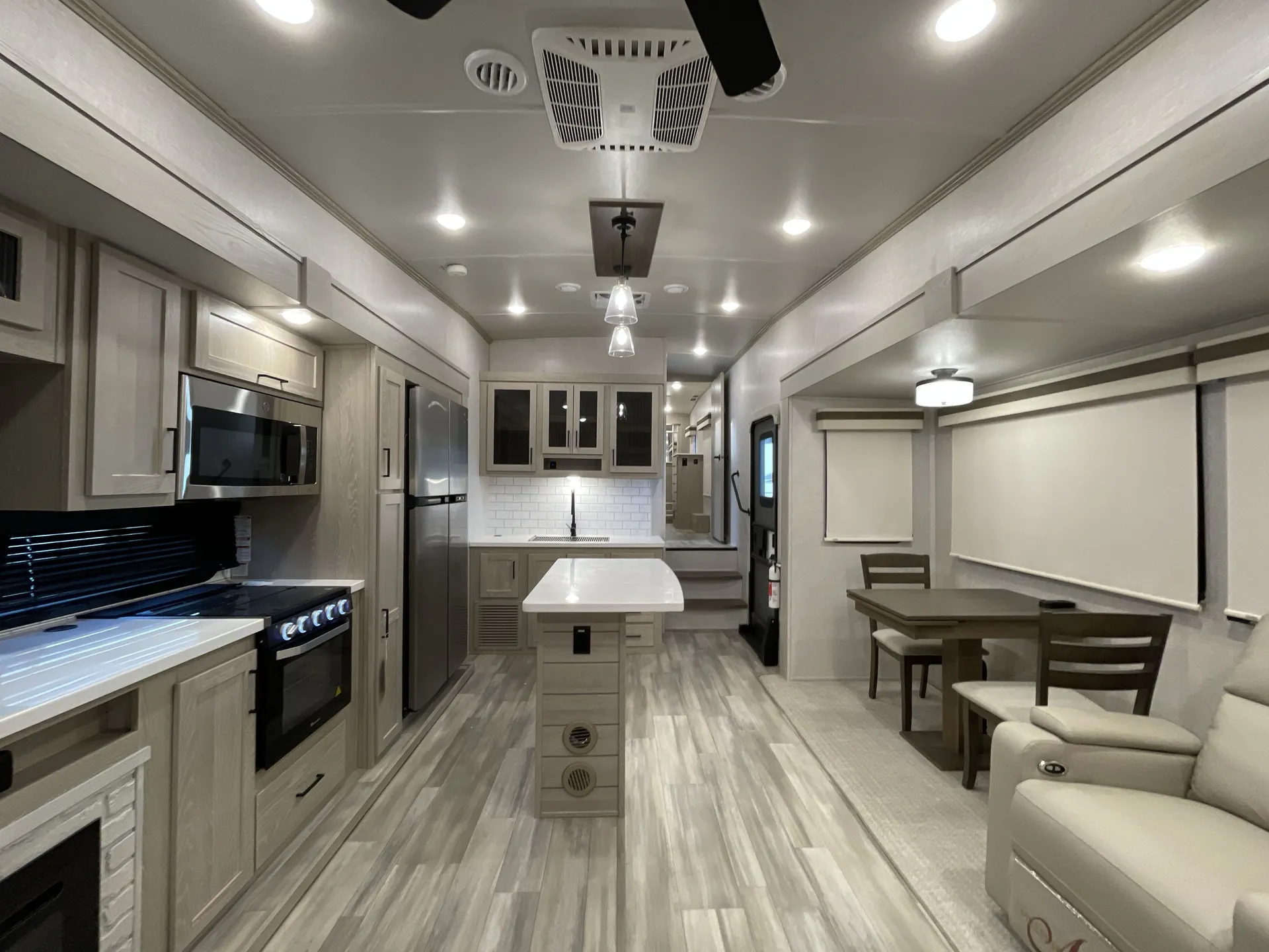 2023 Forest River Rockwood Signature 2893BS — living area main