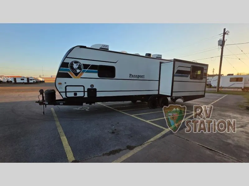 2025 Keystone RV Passport Super Lite 2660RL - Photo 4