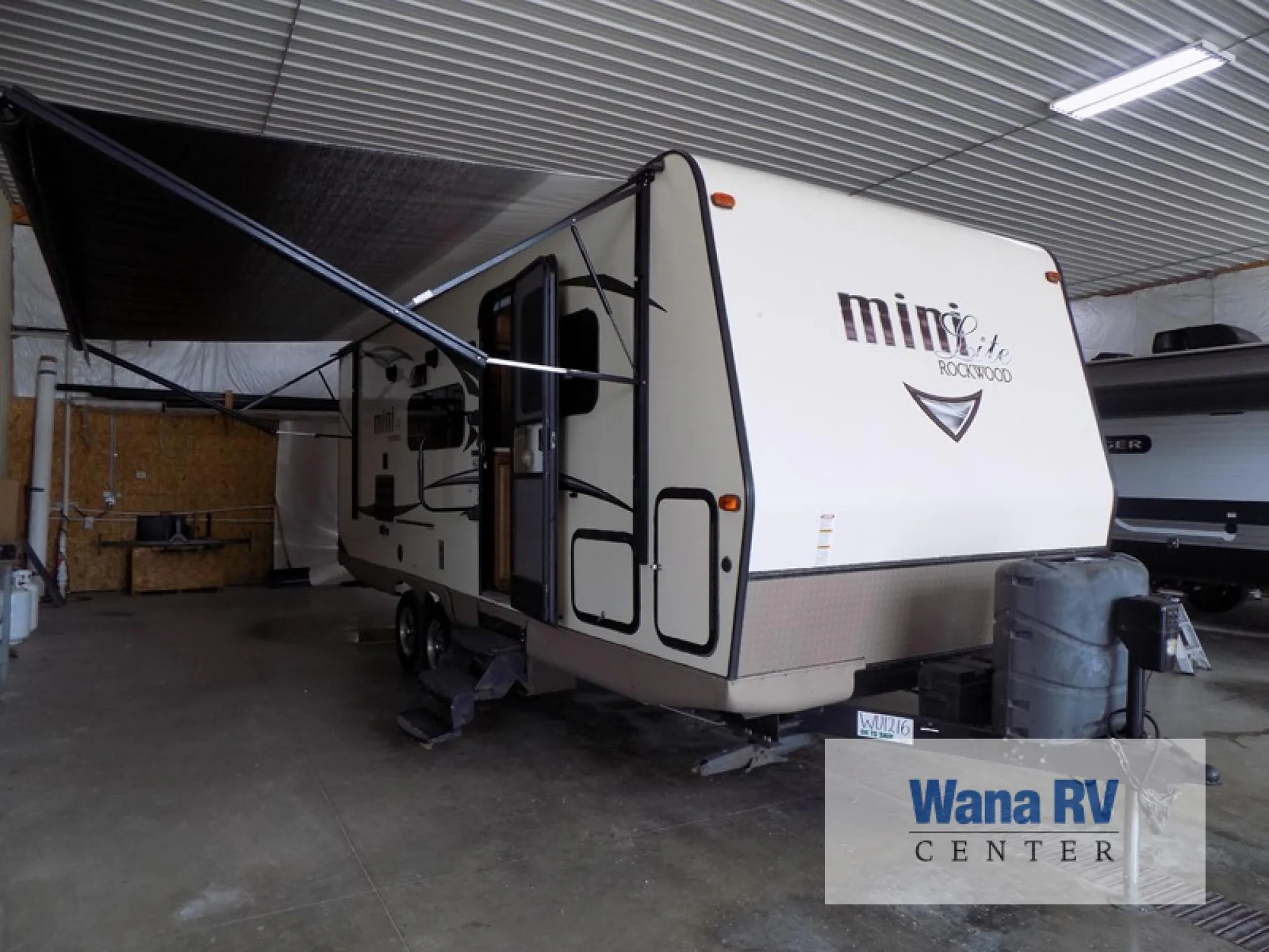 2017 Forest River Rockwood Mini Lite 2504S - Photo 2