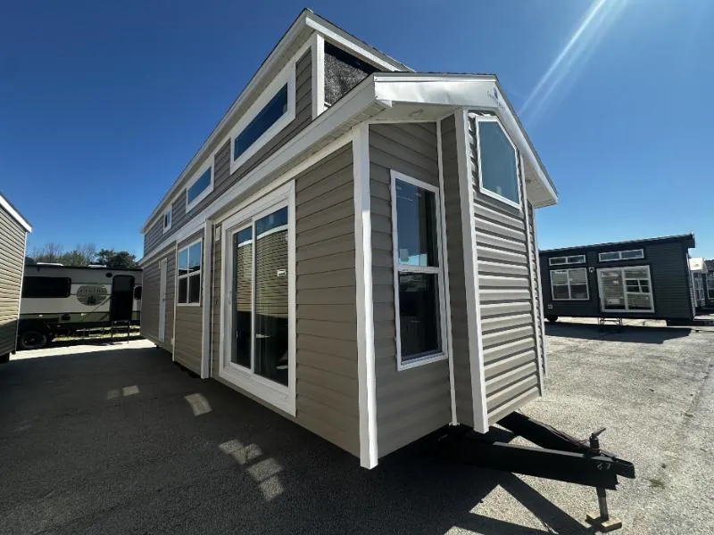 2027 Canterbury RV Parkvue P38-FEBL - Photo 2