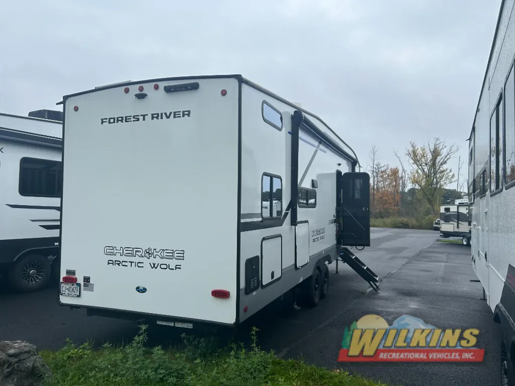 2025 Forest River Cherokee Arctic Wolf 287BH, Photos photo 6