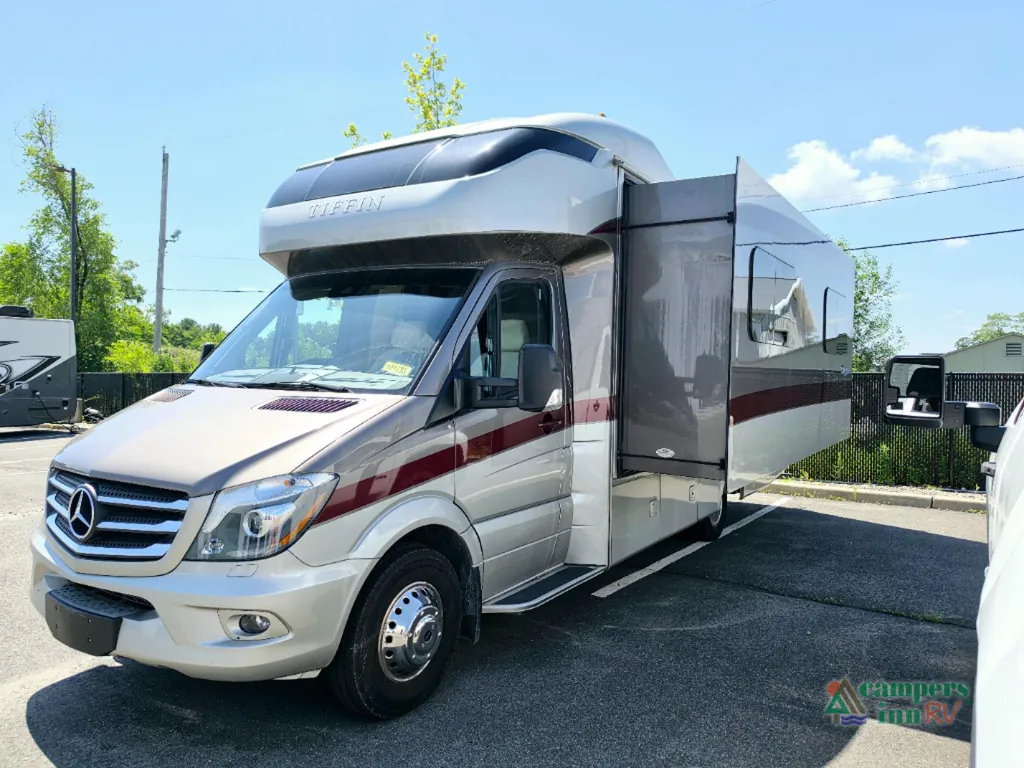 2019 Tiffin Wayfarer 24 FW, Photos photo 6