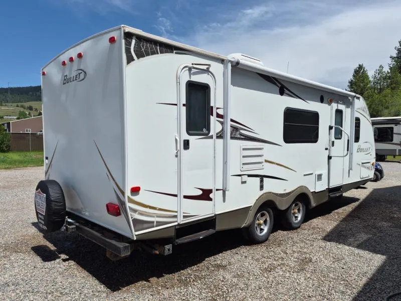 2010 Keystone RV Bullet 246RBS - Photo 4