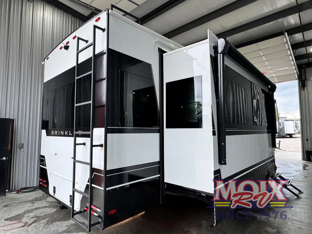 2026 Brinkley Model Z 3600, Photos photo 6
