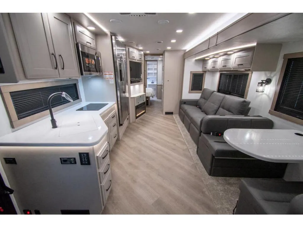 2027 Entegra Coach Emblem 36U, Photos photo 7