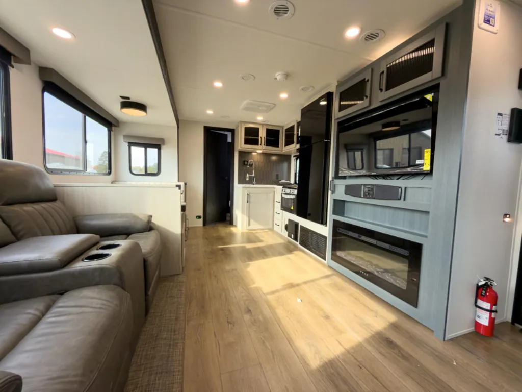 2027 Forest River Solaire 3150TBSS, Photos photo 48