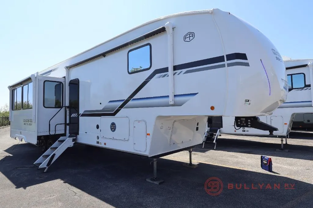 2026 Forest River Cherokee Arctic Wolf 38DST - Photo 2