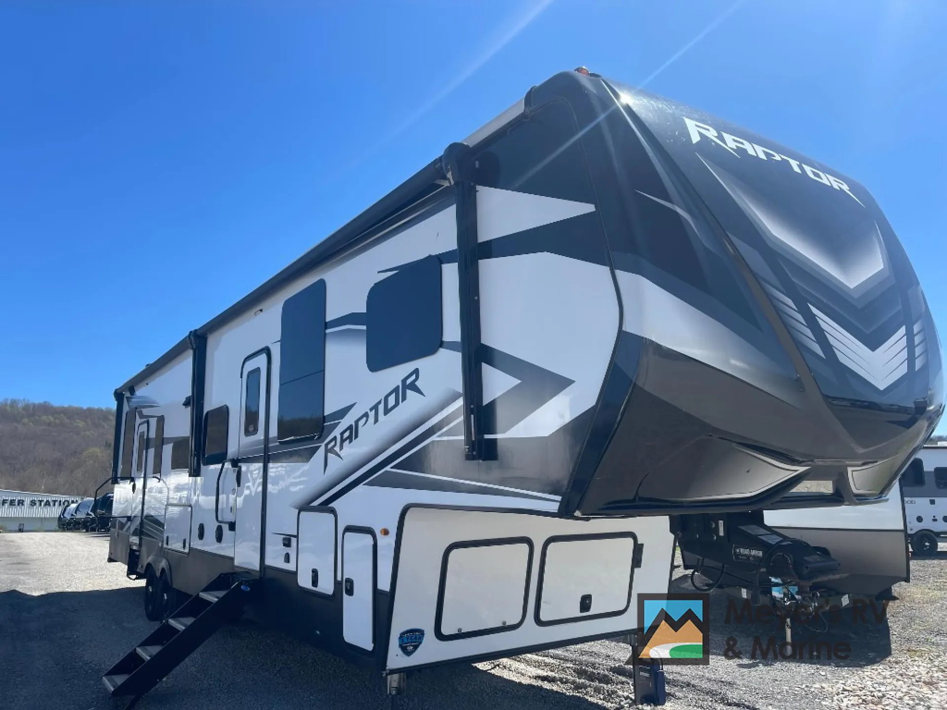 2023 Keystone Raptor 362 - Photo 2