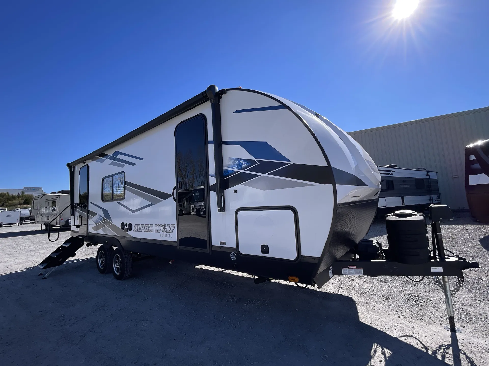 2024 Forest River Cherokee Alpha Wolf 23LDE-L - Photo 2
