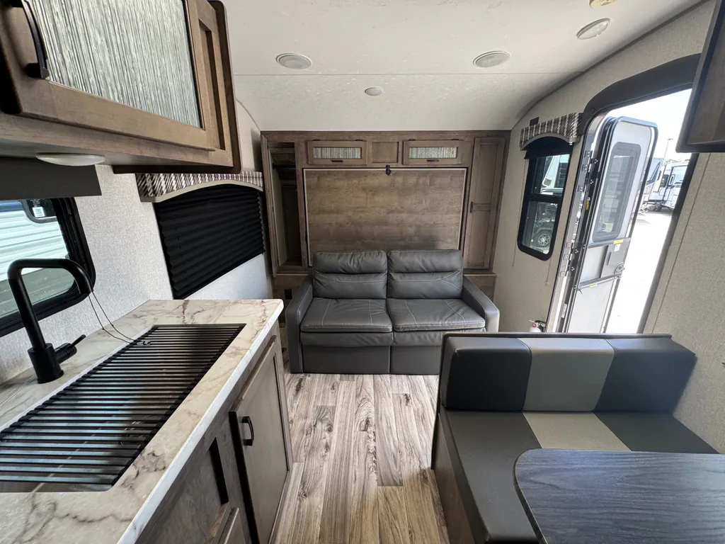 2022 Venture RV Sonic SN190VRB, Photos photo 5
