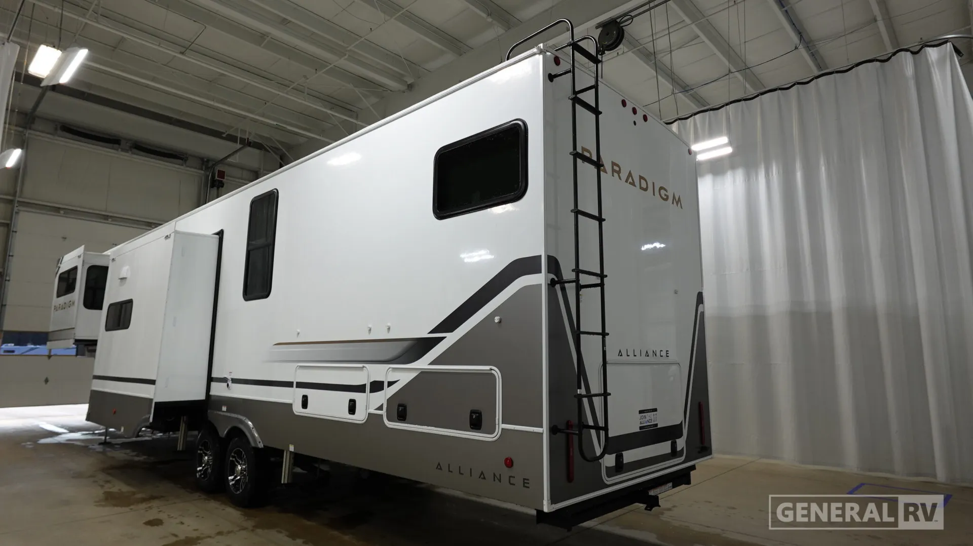 2026 Alliance RV Paradigm 385FL - Photo 4