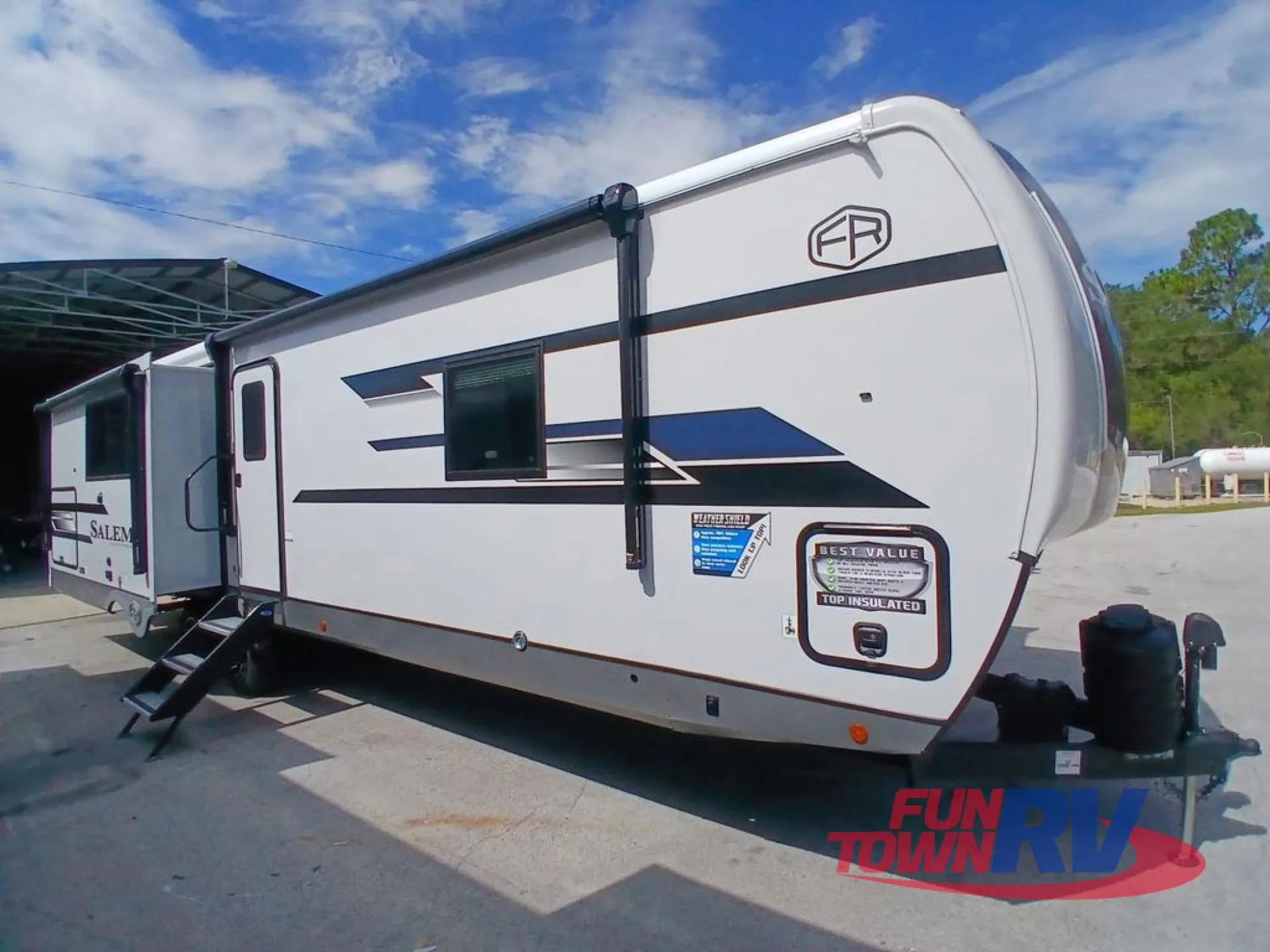 2027 Forest River Salem Hemisphere 305RLOK dealer photo 1 from Fun Town RV