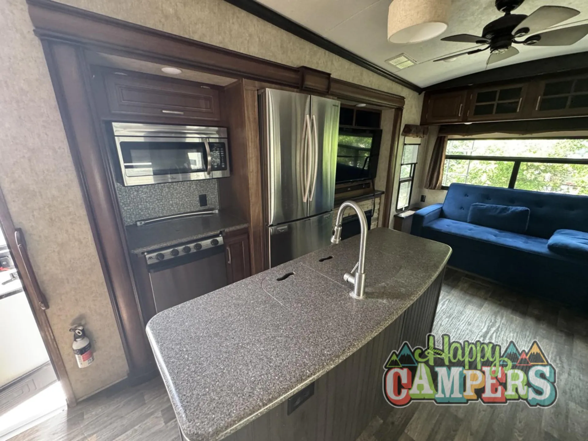 2016 Keystone Montana 3160RL - Photo 4