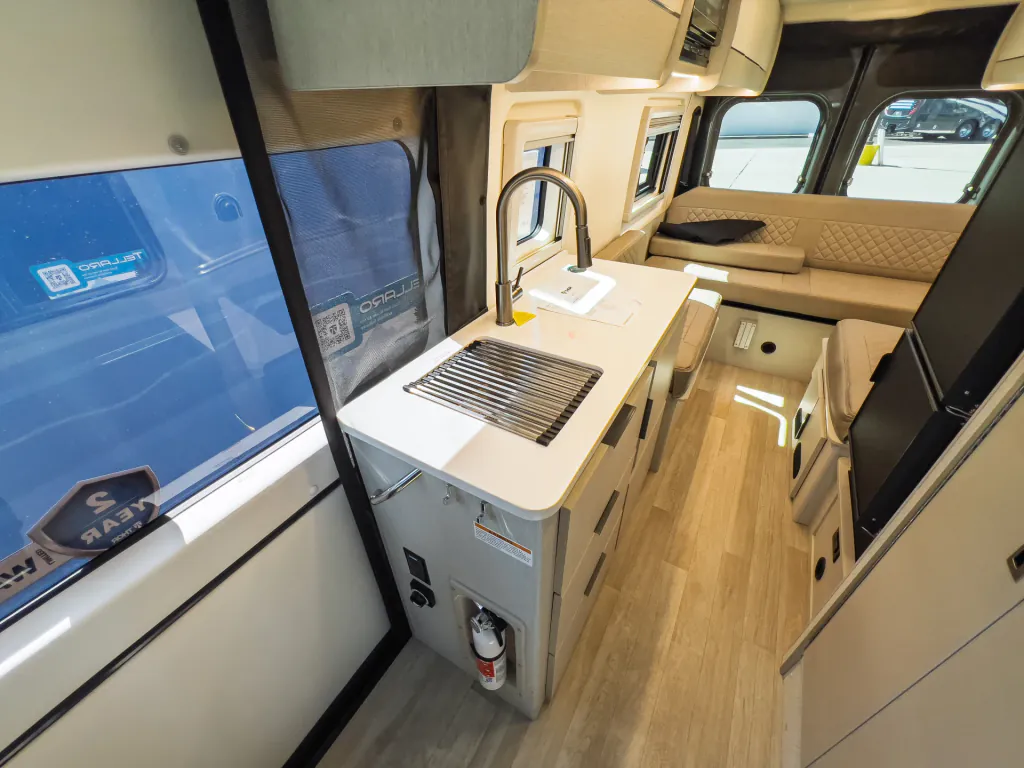 2027 Thor Motor Coach Tellaro 20Y, Photos photo 12